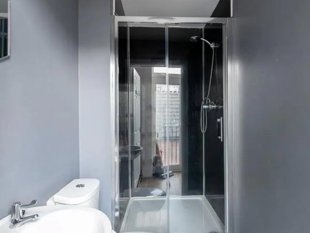 Brook Street SUS-220328-094423001