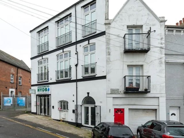 Brook Street SUS-220328-094521001