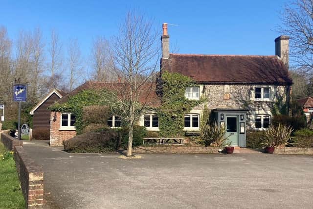 The Rainbow Inn – Resting Oak Hill, Cooksbridge