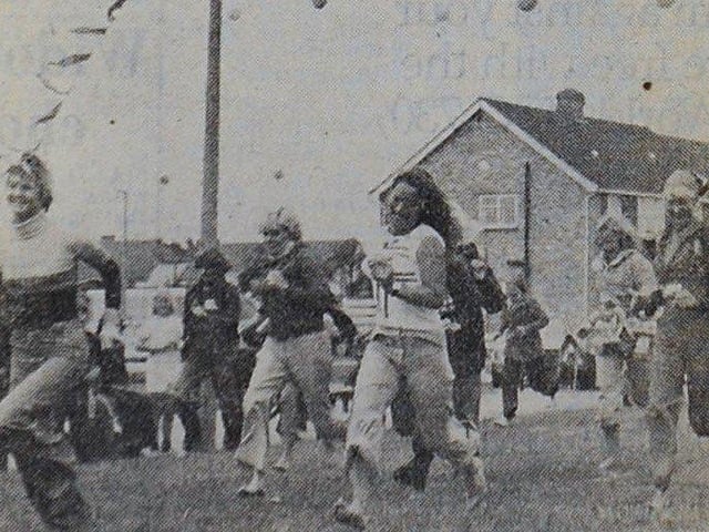 Ladies racing in St Giles Close, Shoreham, at the jubilee party on Monday, June 6, 1977
