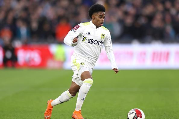 Rangers have the ‘advantage’ in the race for Leeds United star Crysencio Summerville this summer if they battle HSV Hamburg for his signature. (Frankfurter Rundschau)