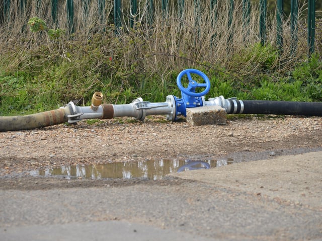 Hose outside the pumping station in West St Leonards. SUS-221104-143150001