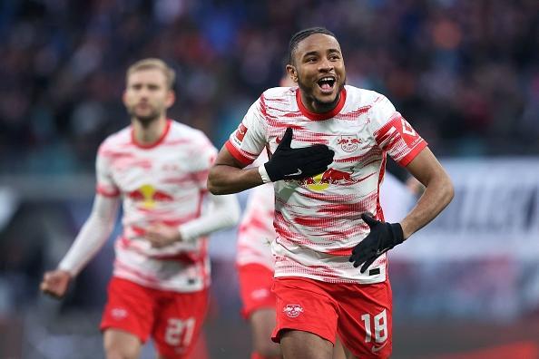 Manchester United are favourites to land French international playmaker Christopher Nkunku from RB Leipzig in a £66m deal (Star)