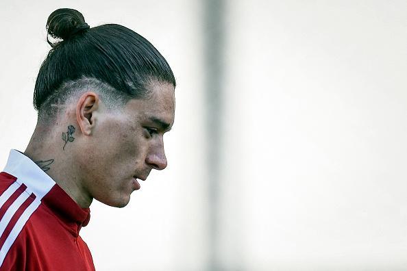 West Ham will look to lure £60m rated Benfica striker Darwin Nunez to the London Stadium if Declan Rice departs this summer (Athletic)