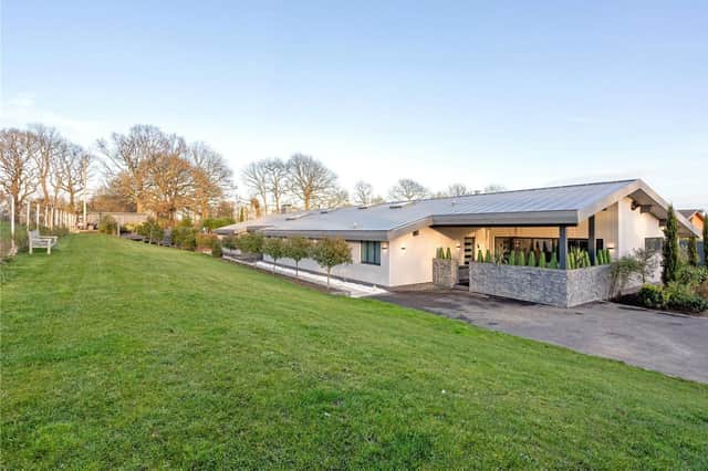 Bashurst Hill, Itchingfield, Horsham, West Sussex RH13. Photo from Zoopla. Sold by Savills