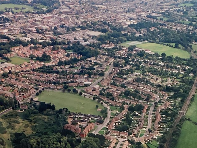 Blackbridge Lane and the Needles area in Horsham
