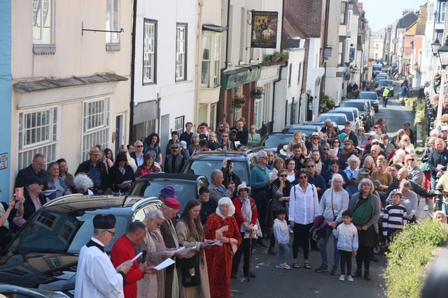 The Procession of Witness on Good Friday 2022. Photo by Roberts Photographic. SUS-220416-111653001