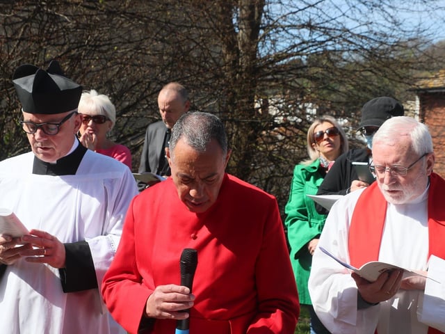 The Procession of Witness on Good Friday 2022. Photo by Roberts Photographic. SUS-220416-111533001