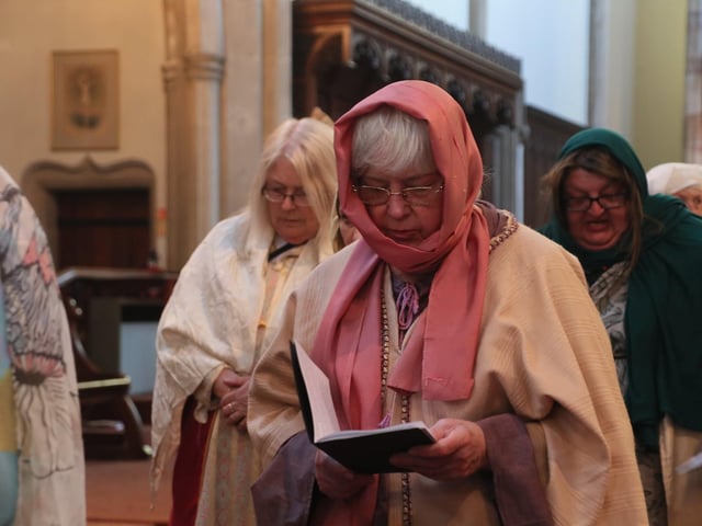 The Procession of Witness on Good Friday 2022. Photo by Roberts Photographic. SUS-220416-111733001