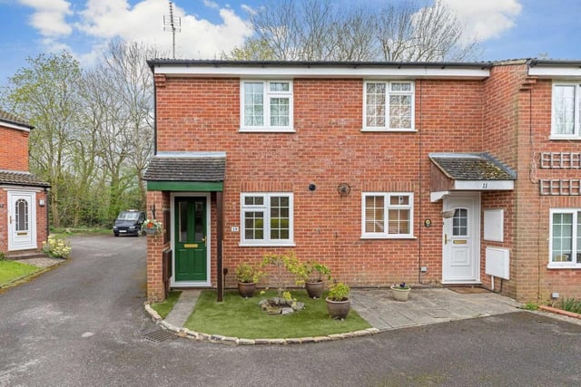 Property 2

2 bed end terrace house in Woodhatch, Southwater RH13.
On the market for £280,000.
The home has 2 beds, 1 bath and 1 reception room.
Photo and details from Zoopla. Sold by At Home