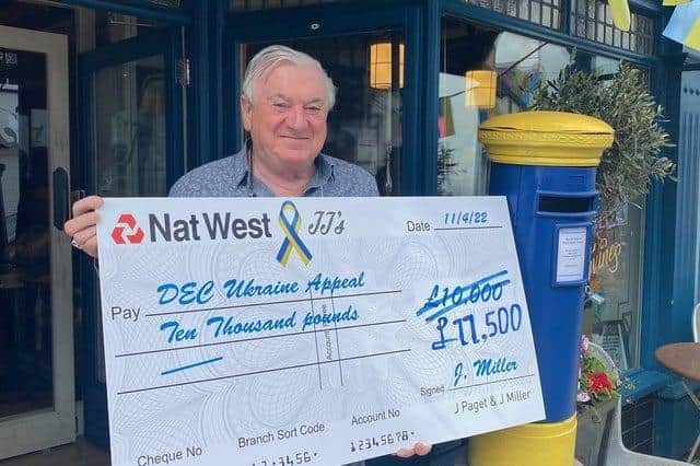 An Emsworth restaurant and bar has raised an epic £11,500 for the Ukrainian humanitarian crisis following a charity fundraiser, raffle and auction held on Monday. SUS-220421-164500001