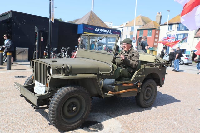 Military Vehicle Run in Hastings Old Town. Photo by Roberts Photographic. SUS-220425-070259001