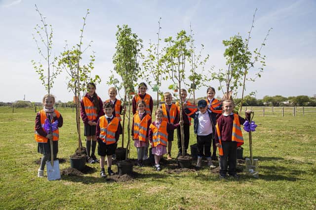 Cove UK has celebrated the Queen’s Platinum Jubilee by hosting an official tree planting ceremony at its Seal Bay Resort in Selsey, West Sussex. SUS-220425-163615001