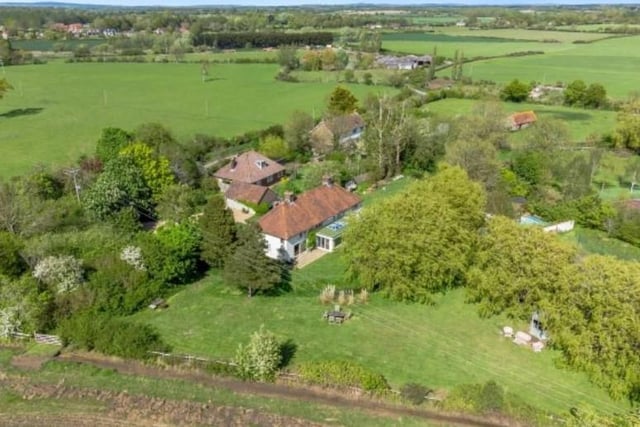 On the market for £1,750,000, Ashton Green Cottage in Potato Lane, Ringmer, is being sold by agent Mishons via Zoopla SUS-220425-121110001