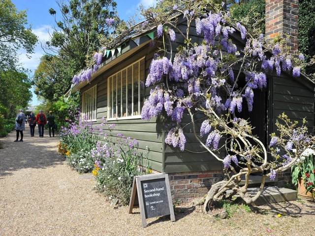 Nyman's Gardens at Handcross. Pic S Robards SR2204261 SUS-220426-173549001