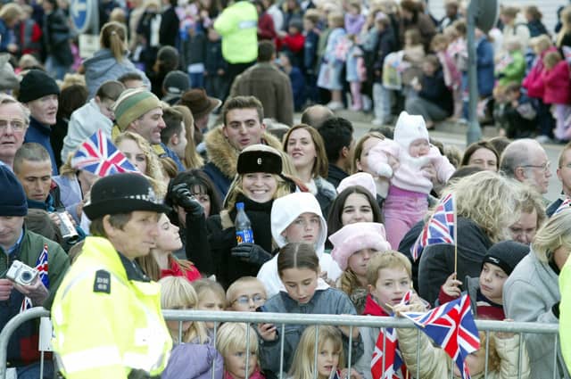 JPCT 24 October 2003 Queen visits Horsham. The Capitol C3440854a -photo by Derek Martin ENGSUS00120120202164815