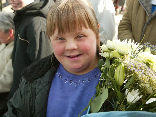 JPCT 24 October 2003 Queen visits Horsham. The Carfax C3440641a -photo by Steve Cobb ENGSUS00120120202164344