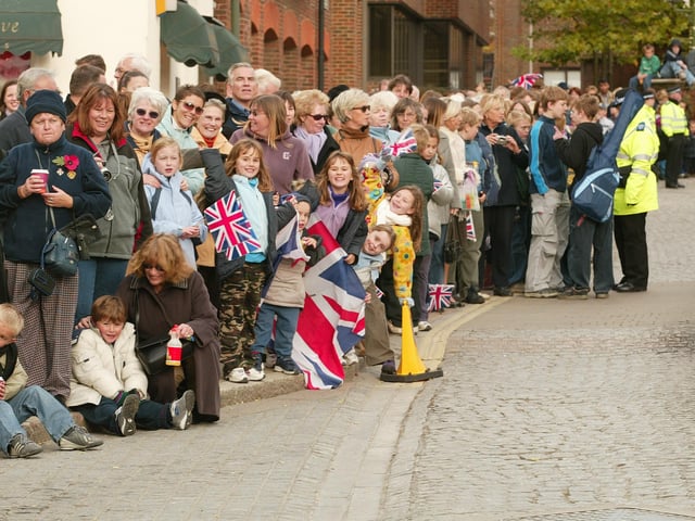 JPCT 24 October 2003 Queen visits Horsham. The Carfax C3440705a -photo by Michael Burren ENGSUS00120120202164513