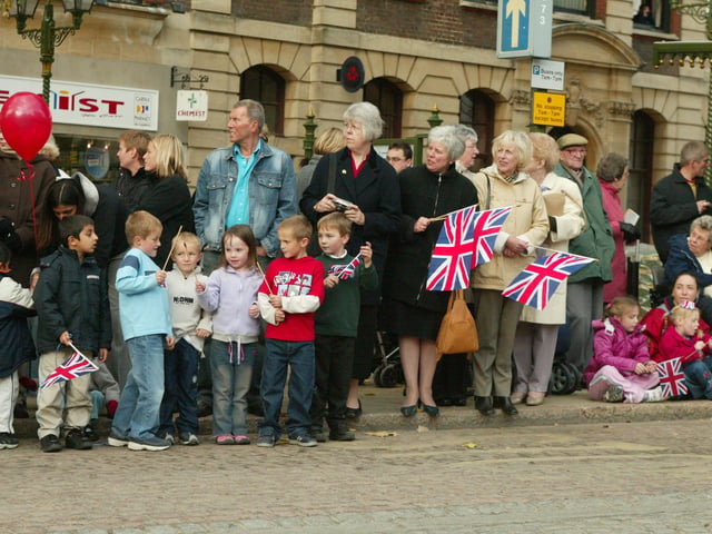 JPCT 24 October 2003 Queen visits Horsham. The Carfax C3440402a -photo by Steve Cobb ENGSUS00120120202153351