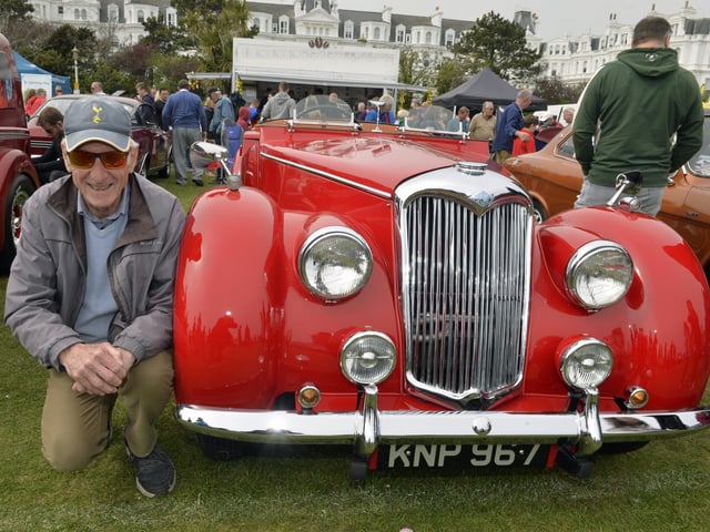 Magnificent Motors, Eastbourne 2022 (Pic by Jon Rigby) SUS-220205-004833008