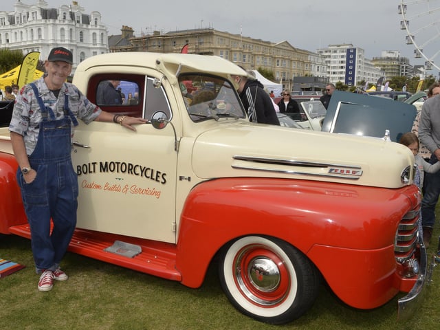Magnificent Motors, Eastbourne 2022 (Pic by Jon Rigby) SUS-220205-004844008