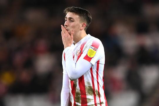 Brighton are among three Premier League clubs keen on Sunderland midfielder Dan Neil, according to former Sky Sports man Peter O’Rourke. Tottenham, Crystal Palace and Brighton are interested in signing the Academy of Light graduate this summer.