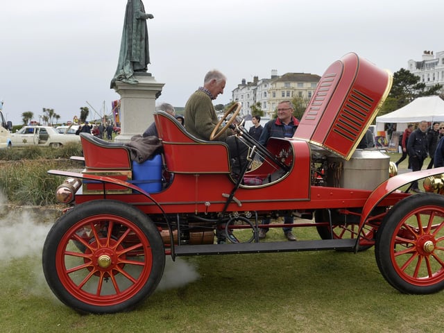 Magnificent Motors, Eastbourne 2022 (Pic by Jon Rigby) SUS-220205-004541008