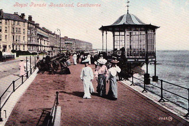 Royal Parade birdcage bandstand and promenade, 1900s. Picture sent in by Phil Gardner. SUS-220405-103604001