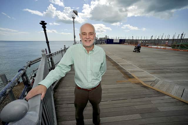 David Tutt on Eastbourne Pier SUS-150730-144714001