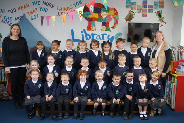 St Andrews CE Infants School reception class.Caterpillars: Class Teacher Mrs. Weston, TA Mrs. French. SUS-160111-150337001