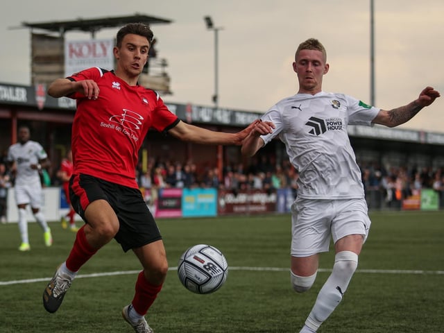 Eastbourne Borough take on Dartford / Picture: Andy Pelling