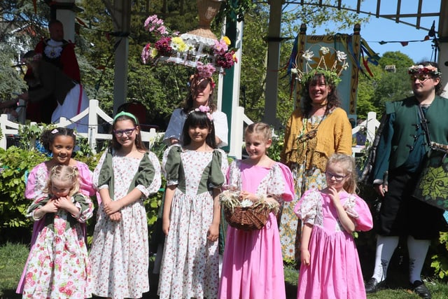 Crowning of the 2022 Hastings May Queen in Alexandra Park. Photo by Roberts Photographic SUS-220905-074611001