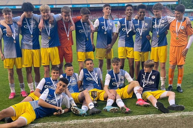 Susex under-14 schoolboys won the regional cup final by beating Surrey at Crawley Town FC