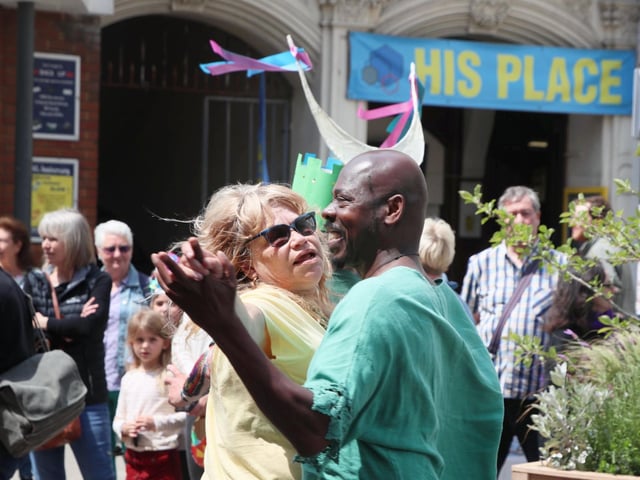 The Platinum Jubilee weekend: Photo by Roberts Photographic. SUS-220506-144506010