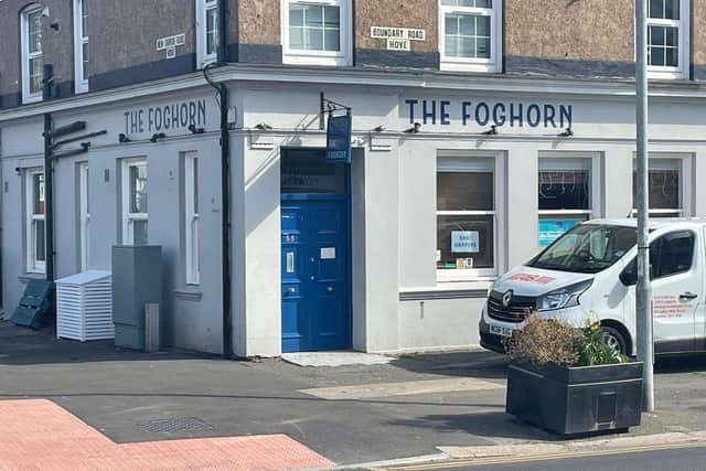 The Foghorn, Boundary Road