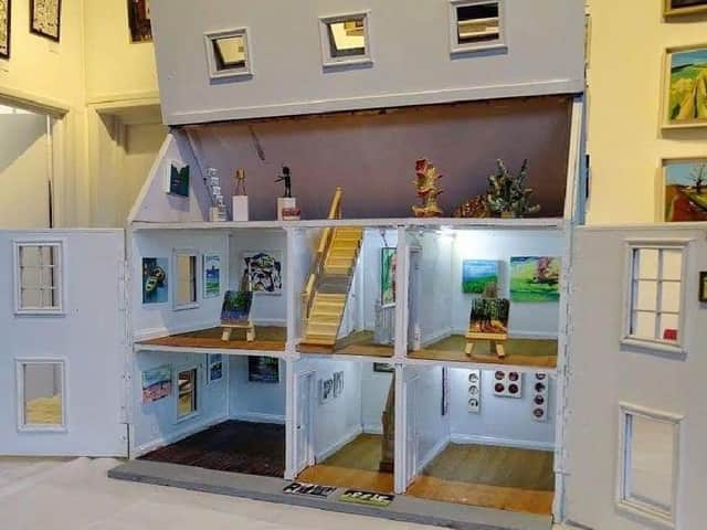 West Sussex Art Society Miniature Gallery