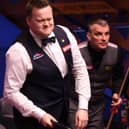 Shaun Murphy at the table, watched by Mark Davis / Picture: Getty