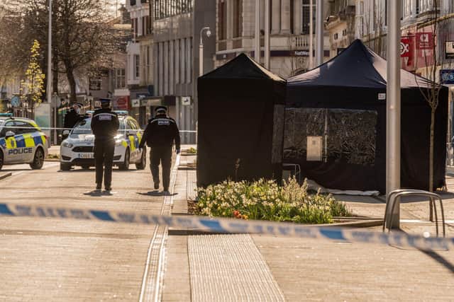FREE HAND OUT:Police are searching for suspects after two people were assaulted in Eastbourne last night. Crime scene on Terminus Road in the centre of Eastbourne, East Sussex, UK. (Jon Santa Cruz) SUS-211104-103136001