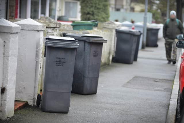 File: Household rubbish bins (Eastbourne 2/2/21) SUS-210202-122215001
