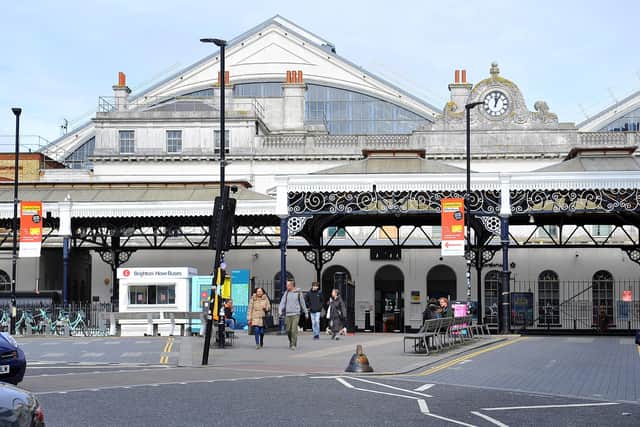 Brighton Railway Station. Photo by Steve Robards SR2003171 SUS-200318-200214001