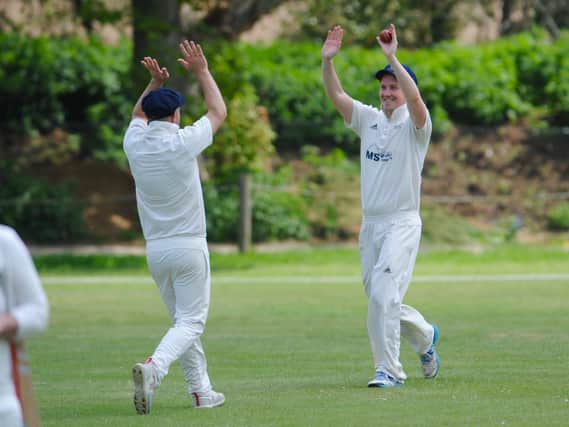 Celebrations in the Findon-Broadwater match / Picture: Stephen Goodger