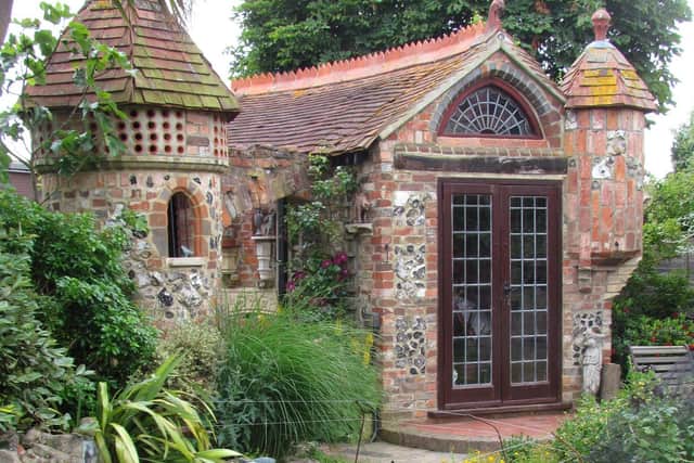 The main impetus for the folly was a Millennium project to create a unique building of some architectural interest, utilising locally-reclaimed materials as much as possible