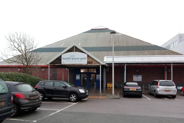 Bexhill Leisure Pool SUS-170202-102525001