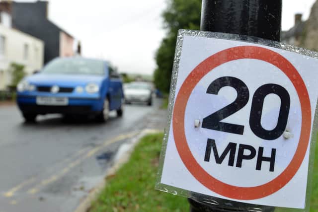 Unofficial 20mph signs in Southover, Lewes SUS-170727-010209008