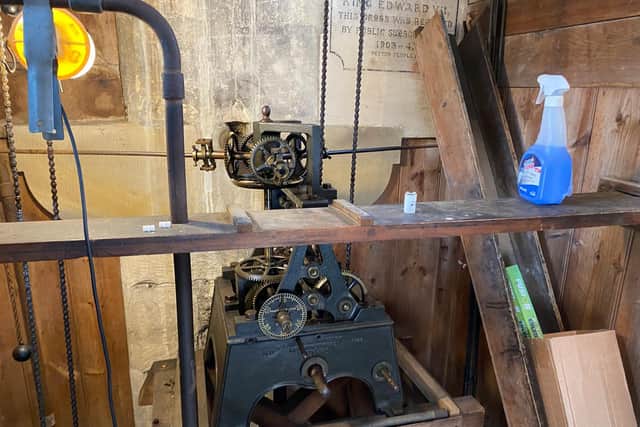 The old clock mechanism
