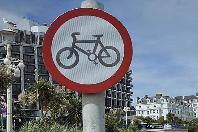 Seafront No Cycle Sign Eastbourne Prom SUS-150618-070853001