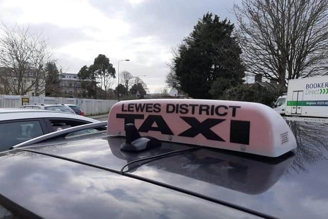 Lewes taxi SUS-210728-161718001