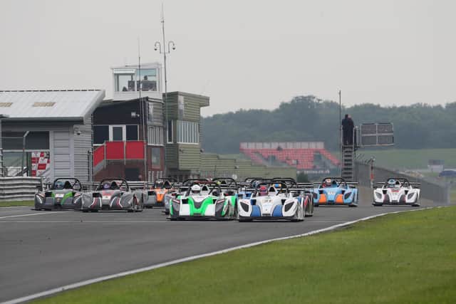 Off they go at Snetterton