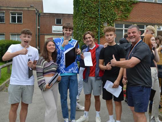 Oakwood School are celebrating excellent grades on GCSE results day