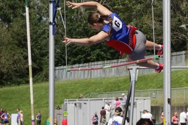 Charlotte Wynne-Pennels in the pole vault